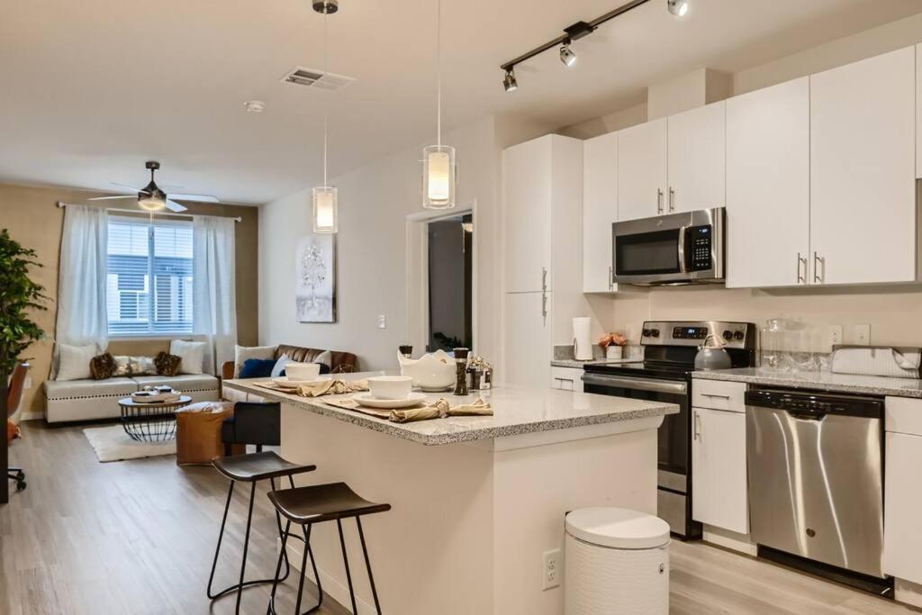 Apartment Posh Penthouse : Family: Inner Harbor: Sports Baltimore