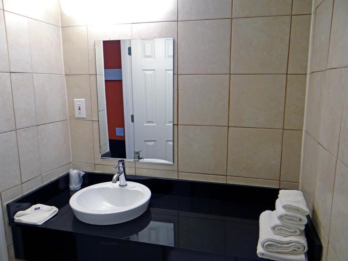 6 Md Hotel