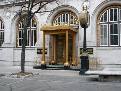 Plaza Hotel 3*