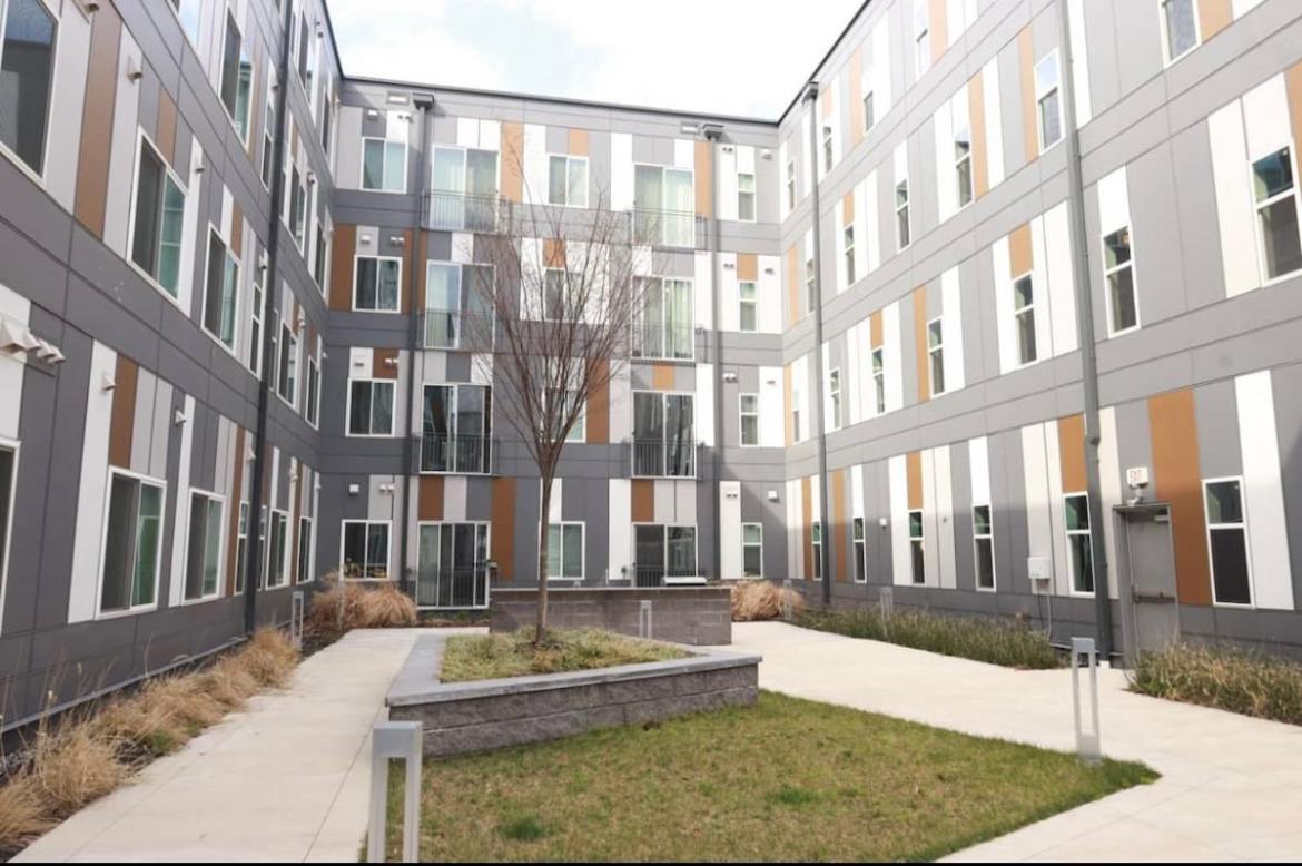 Posh Penthouse : Family: Inner Harbor: Sports *