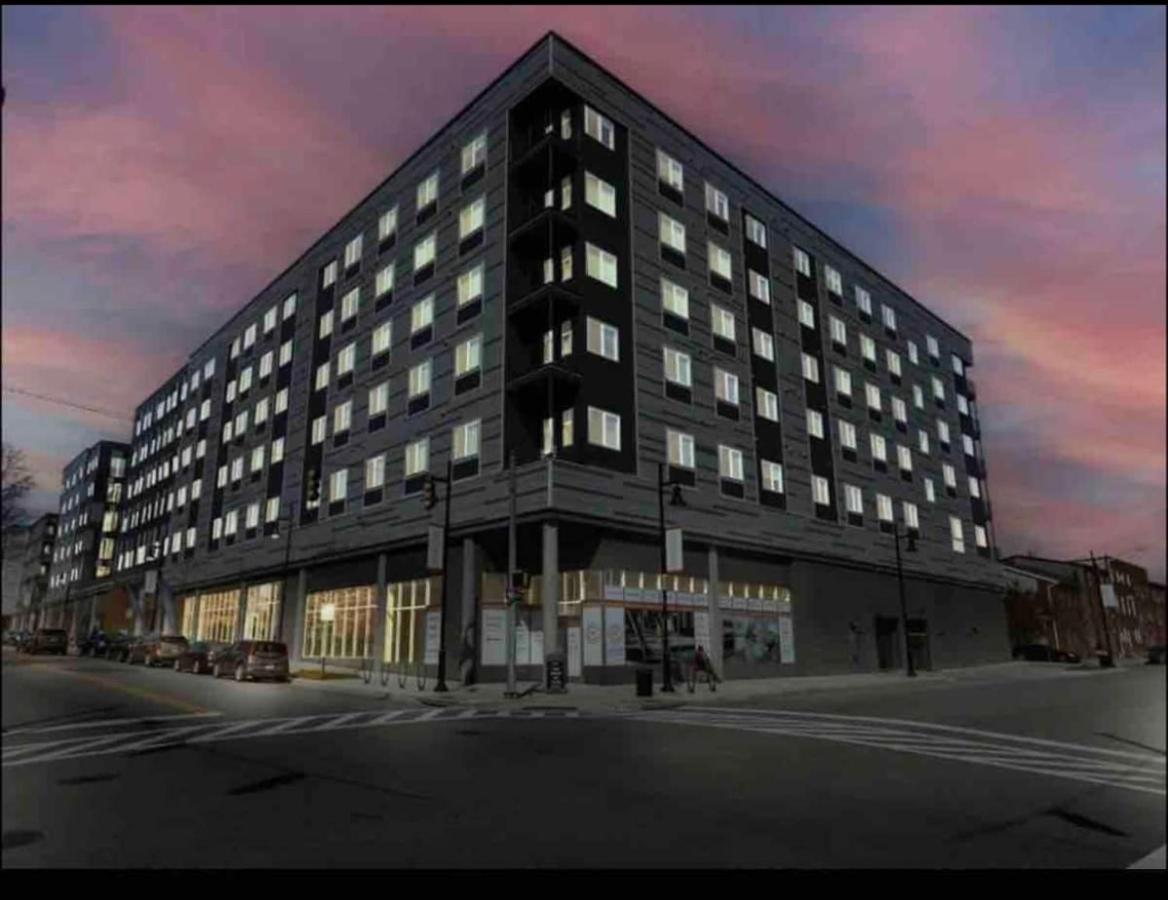 Posh Penthouse : Family: Inner Harbor: Sports * Baltimore