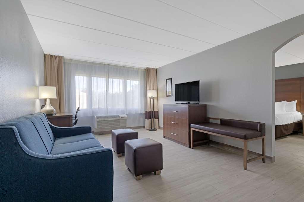 Clarion & Bwi Airport North Hotel Brooklyn Park