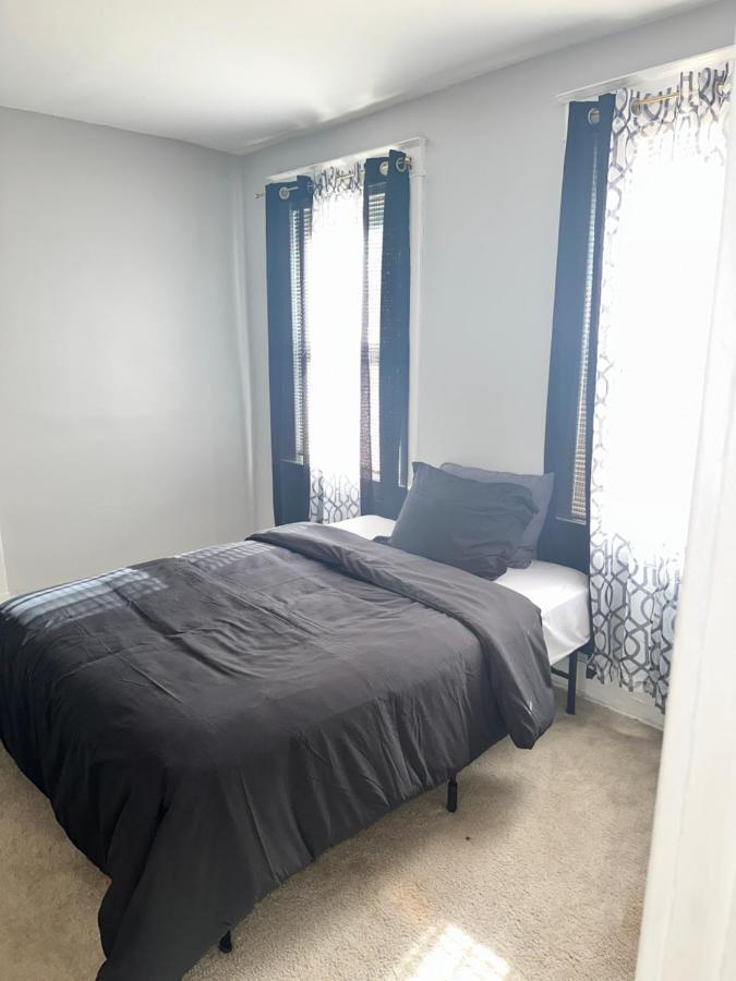 Experience Charm In Stunning Gem!