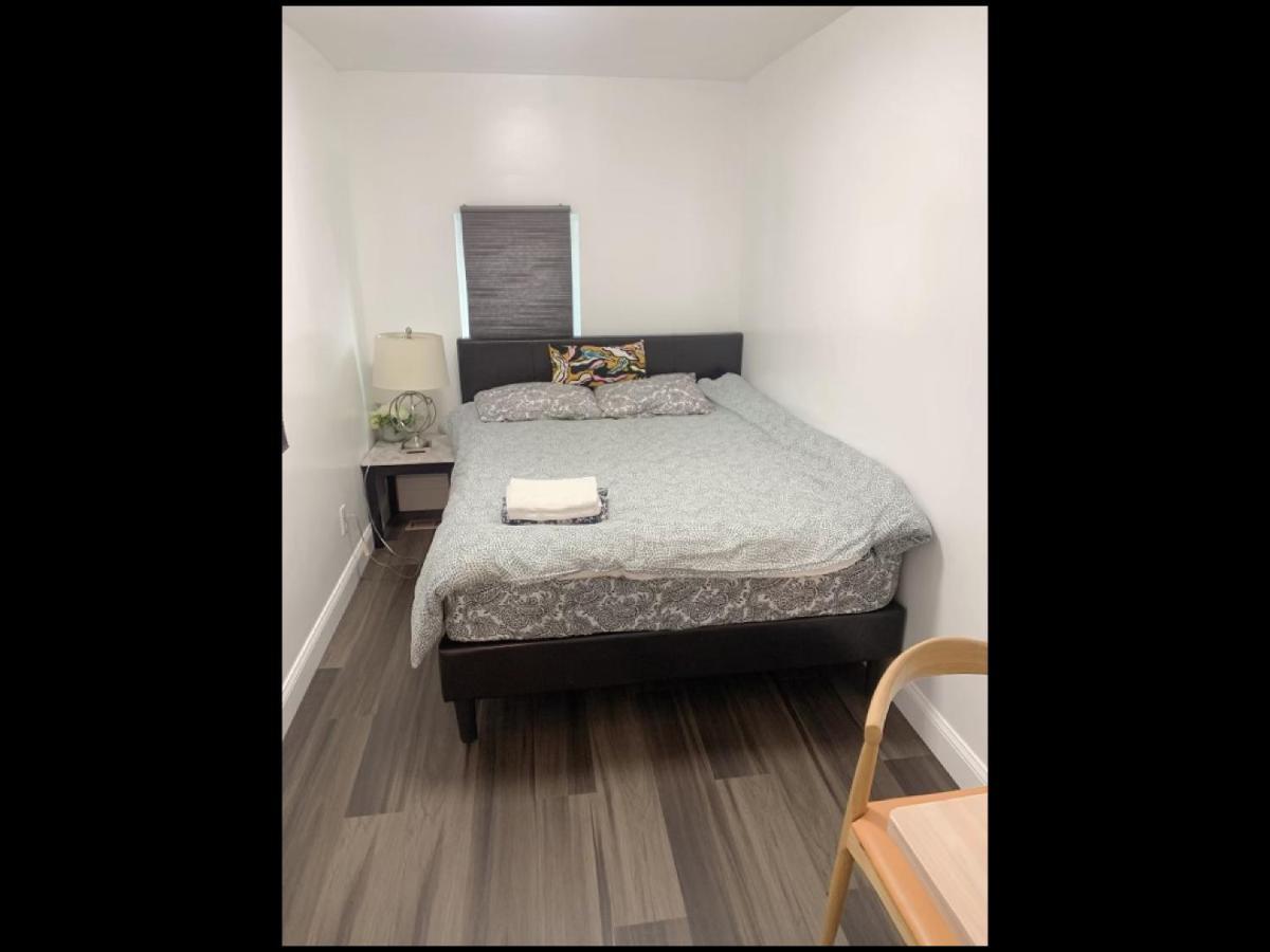 Homestay Stylist Bedroom Of *