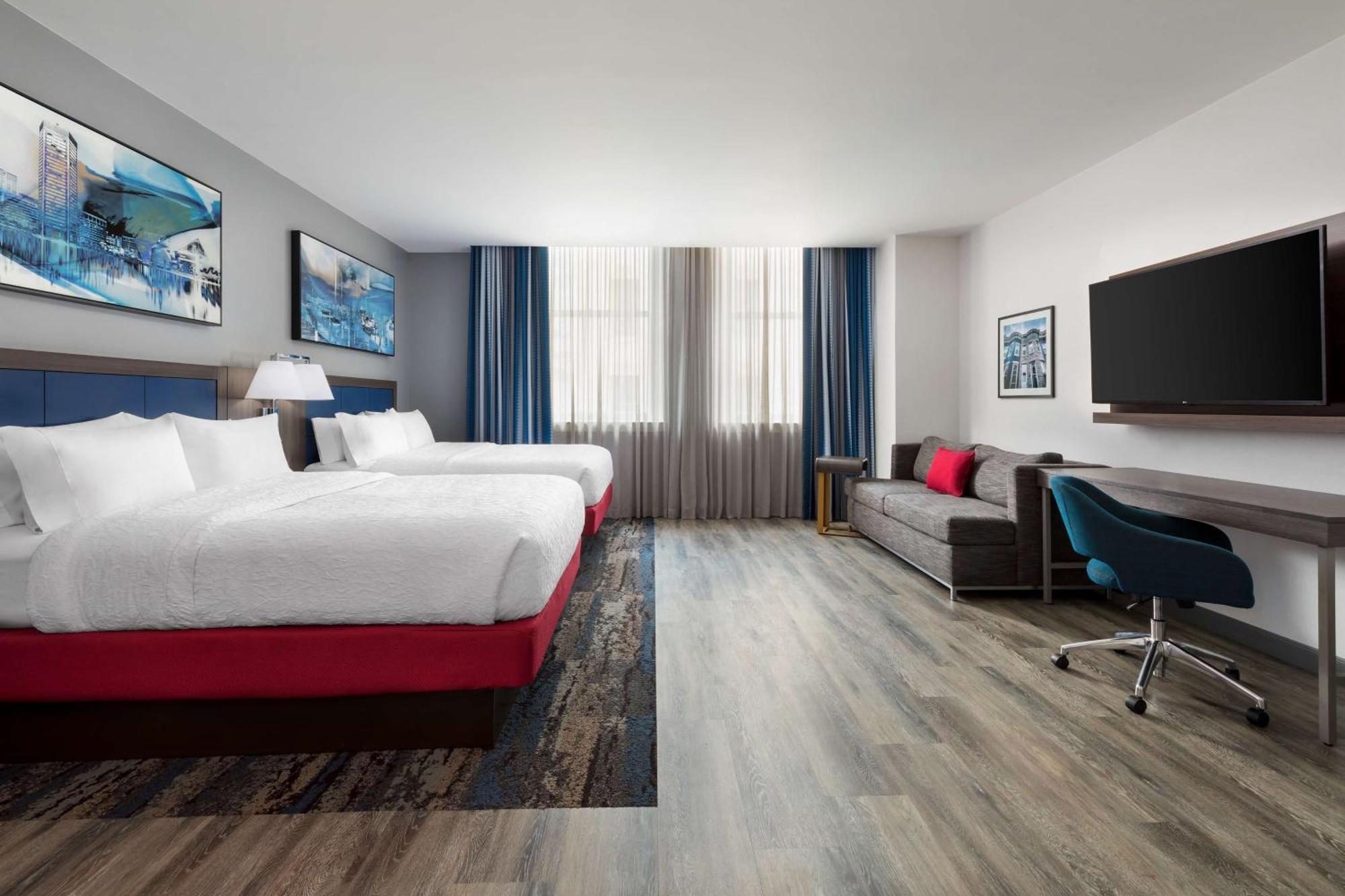 Hampton & Inner Harbor Hotel