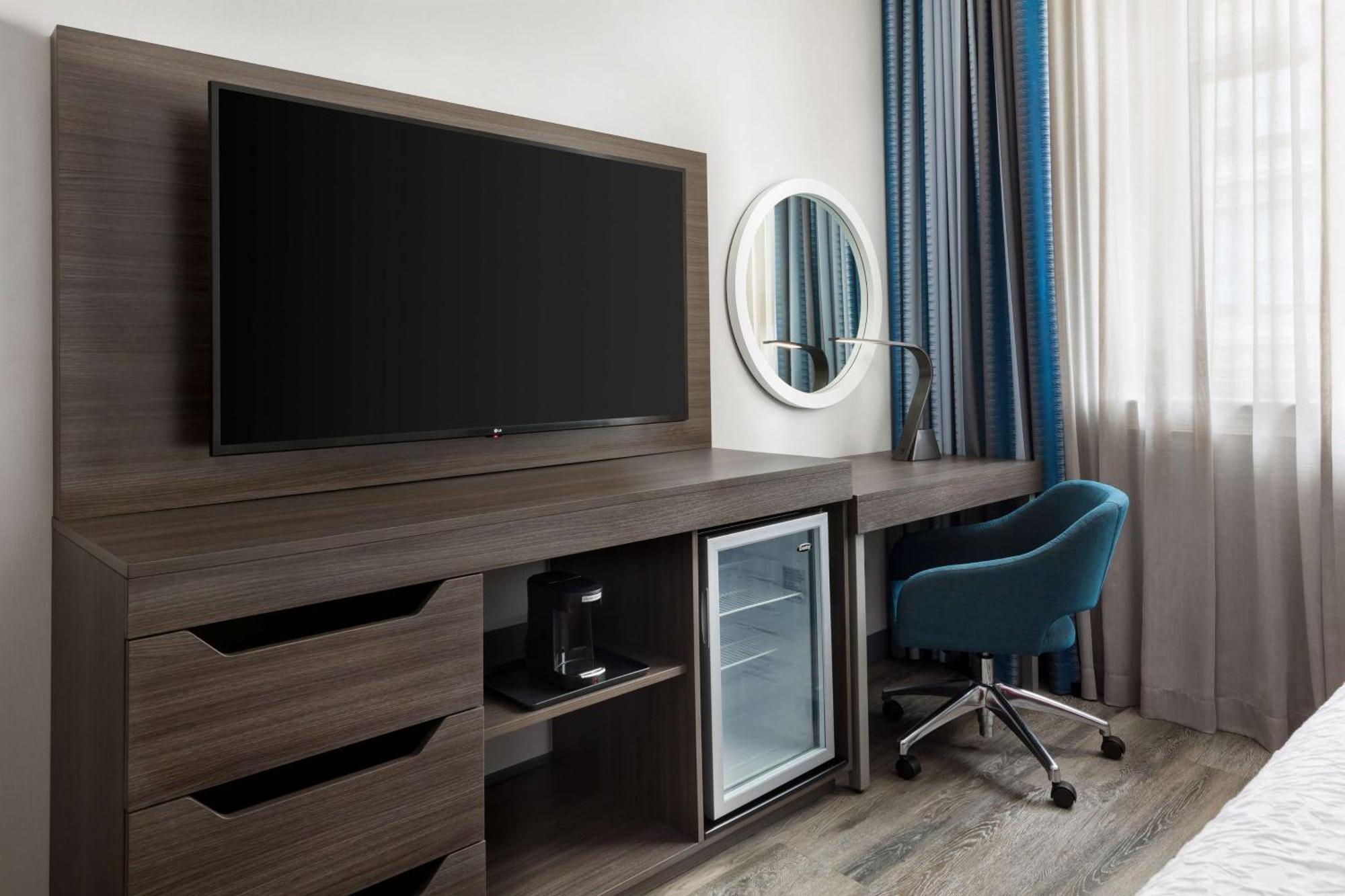 Hotel Hampton & Inner Harbor Baltimore