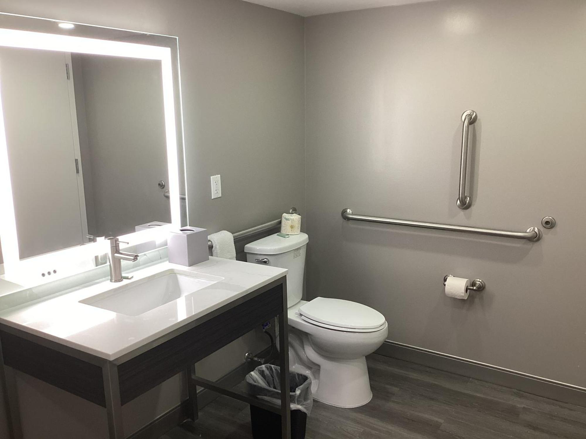 Days-inn By Wyndham Baltimore Northwest Hotel