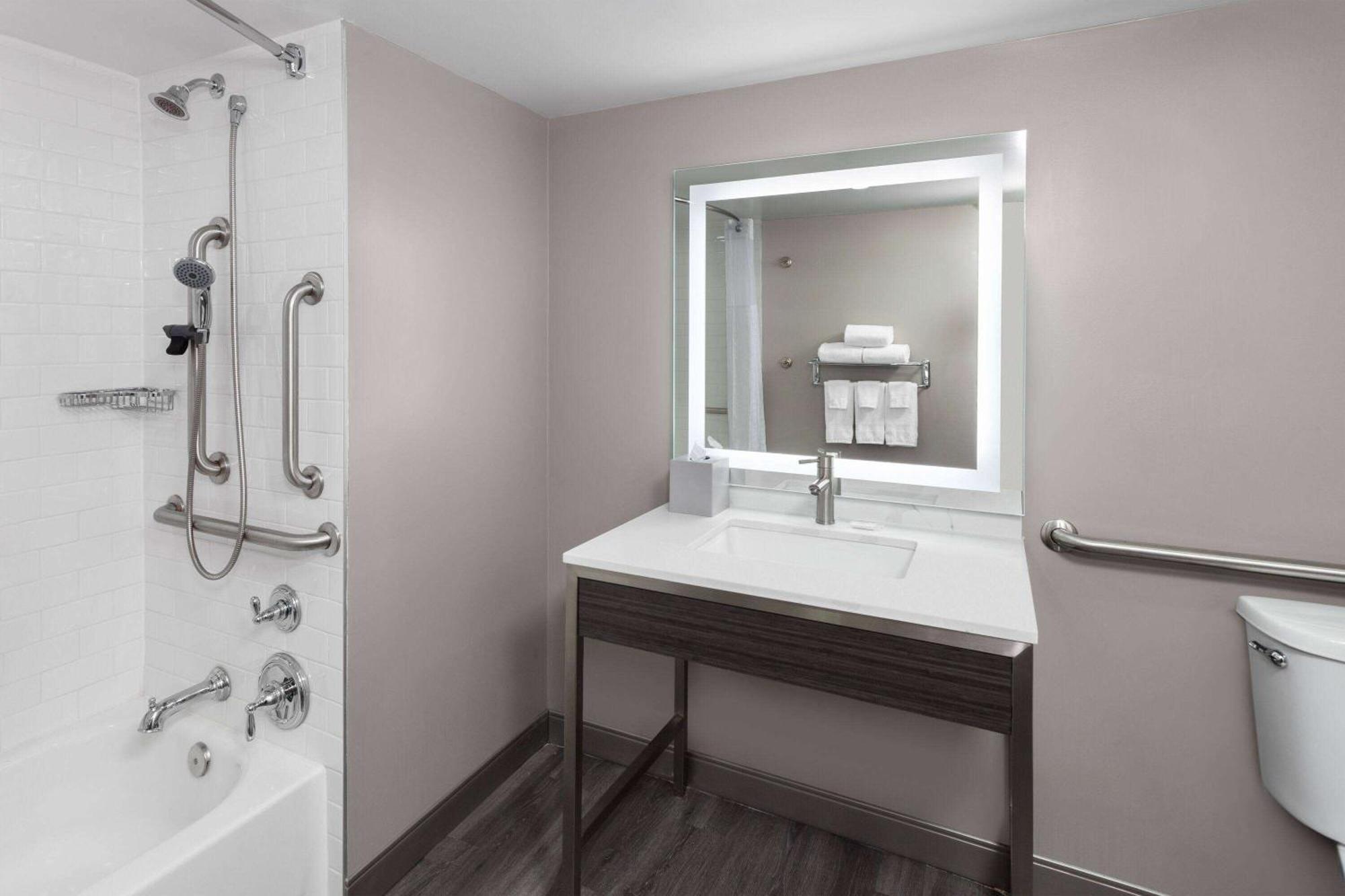 Days-inn By Wyndham Baltimore Northwest