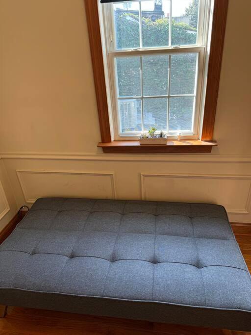 In The Heart Of Historic Fells Point!!! Holiday home