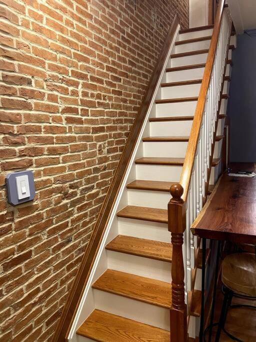 In The Heart Of Historic Fells Point!!! Holiday home *