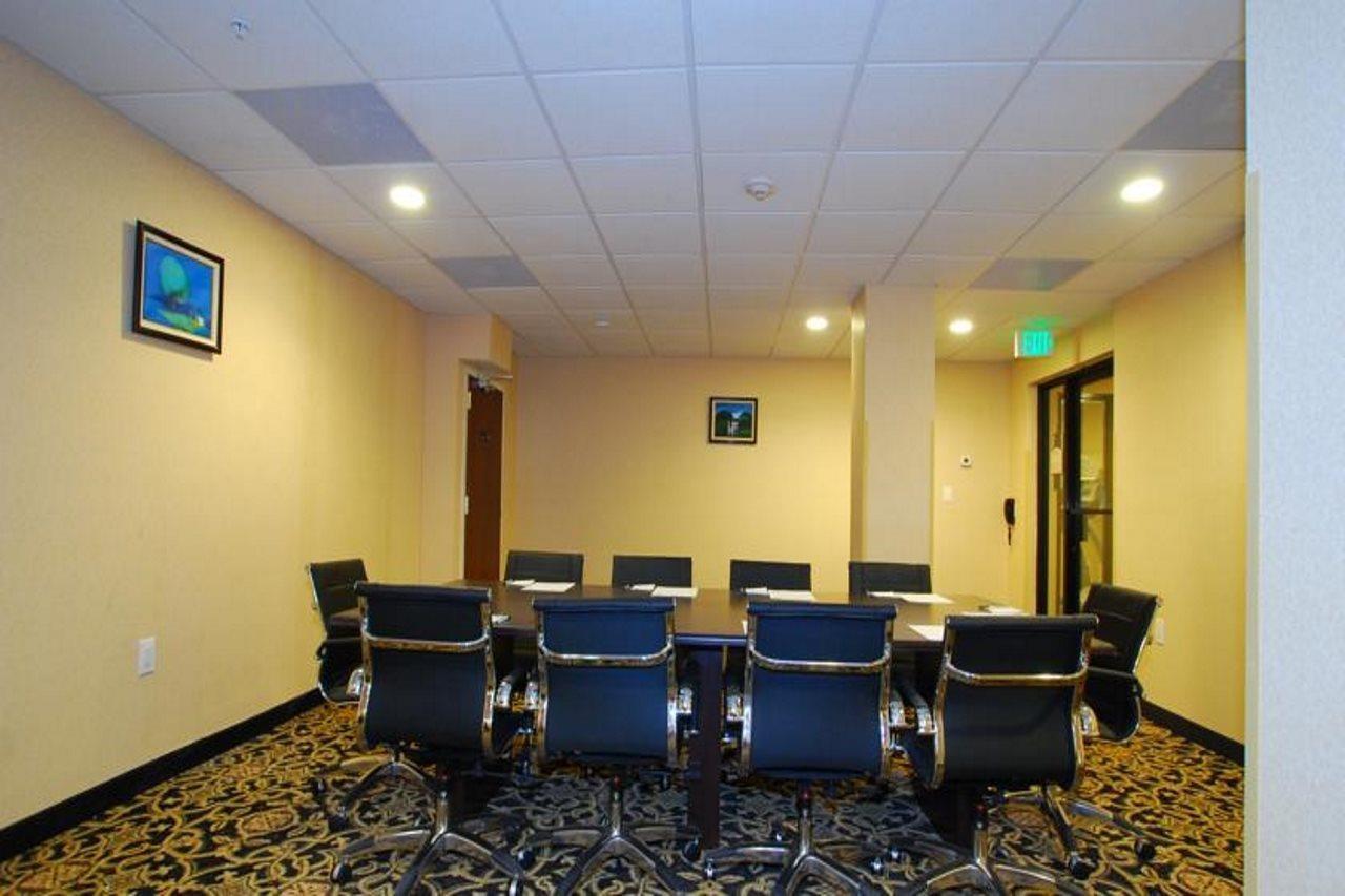 Hotel Plaza Baltimore