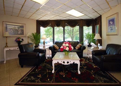 Days-inn By Wyndham Baltimore Northwest Hotel