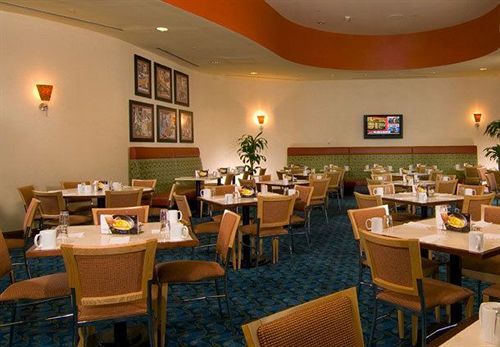 Courtyard By Marriott Downtown/inner Harbor Hotel