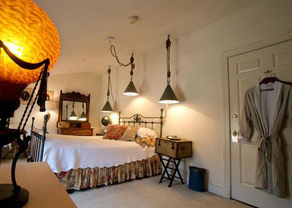Hotel Scarborough Fair 3*