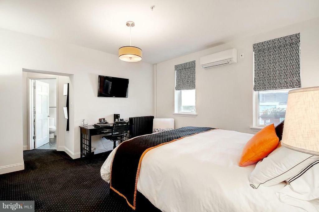 Blancnoir 4* Baltimore